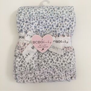 NEW Baby Blanket Pink & Blue Tiny Floral Print Lightweight for Summer | BCBGbaby